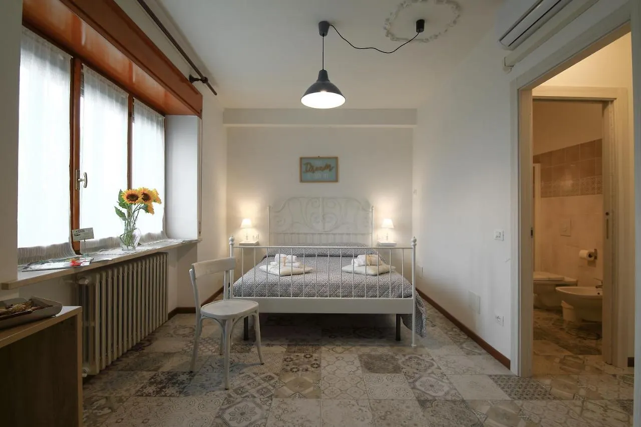 Maison d'hôtes Ingarda Rooms Cavalcaselle