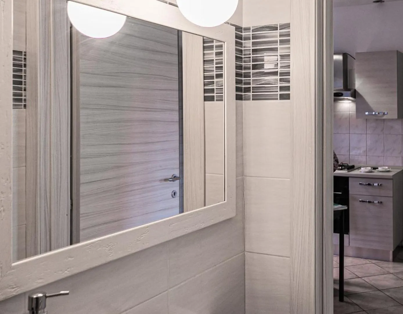 Ingarda Rooms Cavalcaselle 0*,