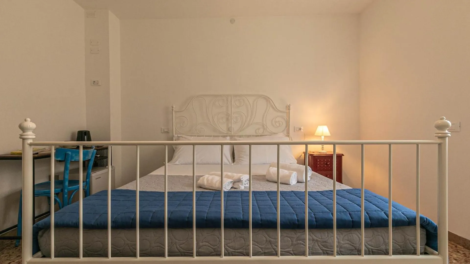 Ingarda Rooms Cavalcaselle Italien