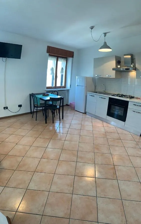 Ingarda Rooms Cavalcaselle 0*,