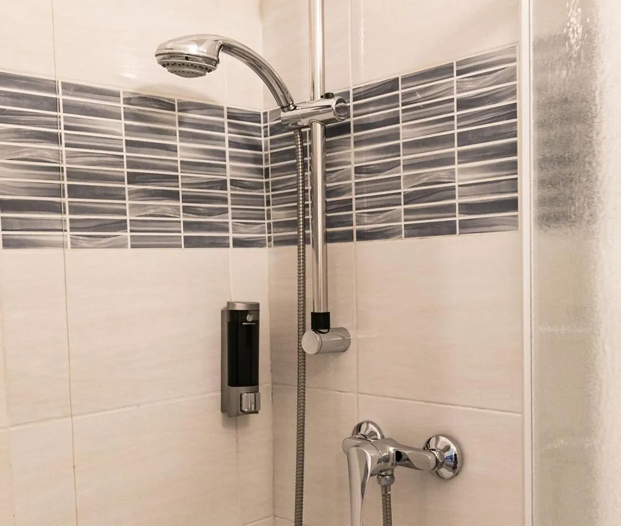Ingarda Rooms Cavalcaselle Πανσιόν
